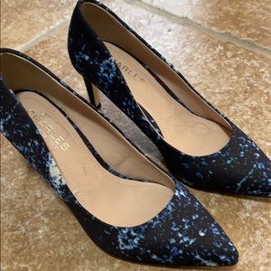Blue pattern shoes